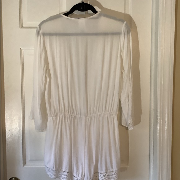 La Blanca white eyelet lace romper swimsuit cover up size medium - Picture 10 of 16